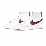 Análisis de las Zapatillas Nike Blazer Mid 77 para Hombre: ¿Son la Mejor Opción para el Fútbol?